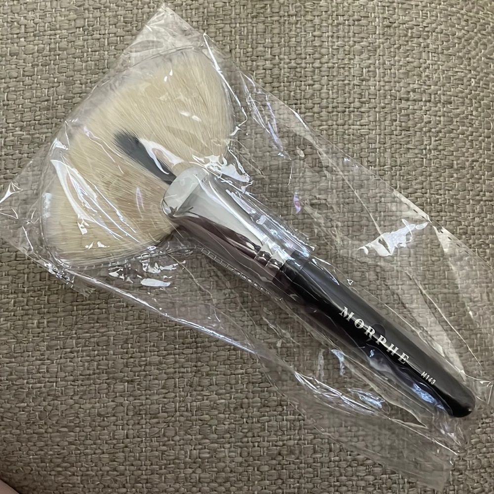 5 for $40 NWT Morphe make up brushes